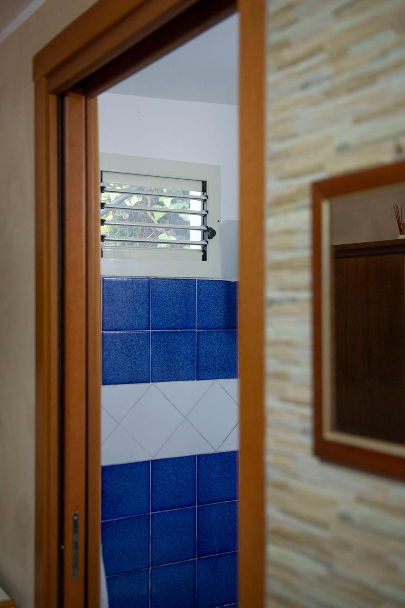 ספרלונגה B&B Appartamenti L'Anfora מראה חיצוני תמונה